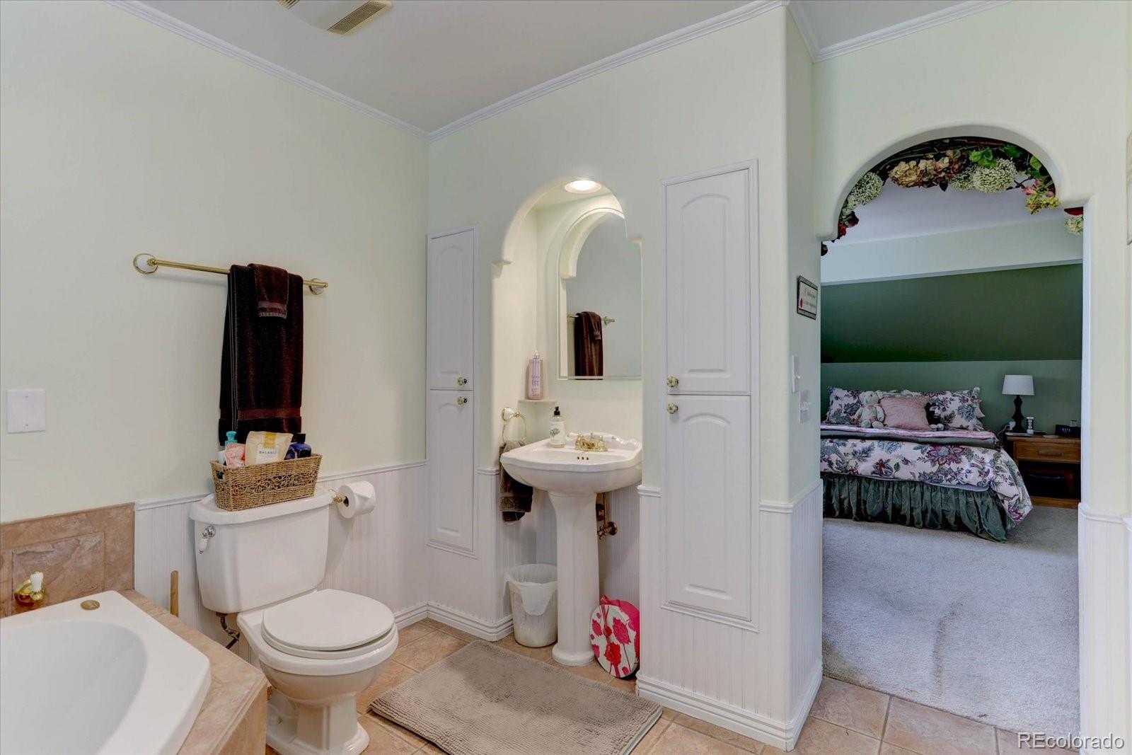 2671 S Xanadu Way Unit: B