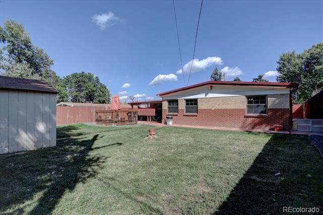 2621 S Perry S