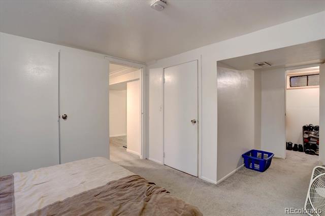 2621 S Perry S