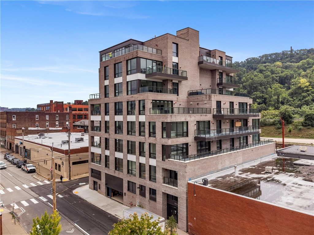2330 Penn Ave 203