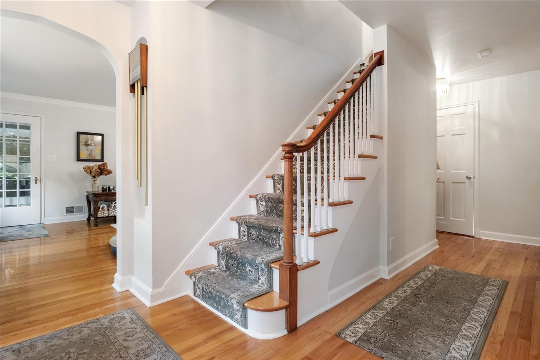1301 Center Ave