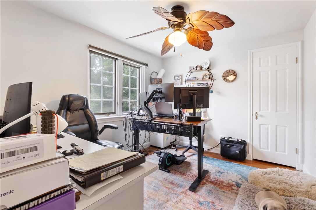 1301 Center Ave