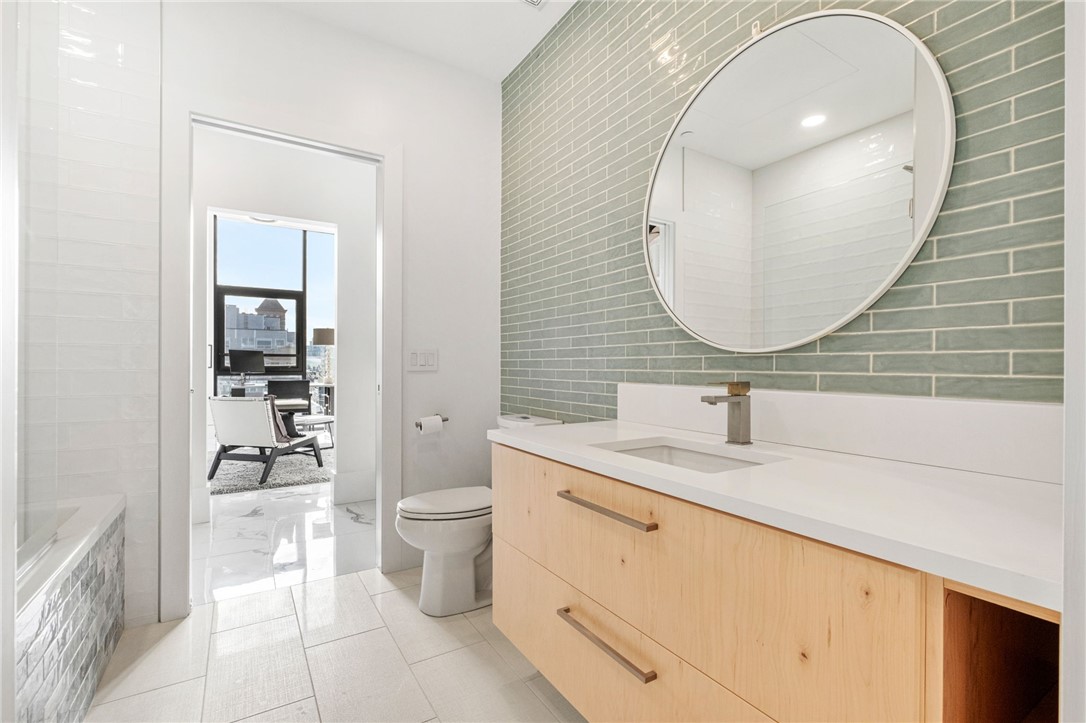 2554 Smallman St 501