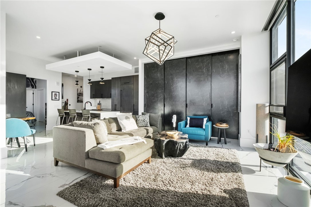 2554 Smallman St 501