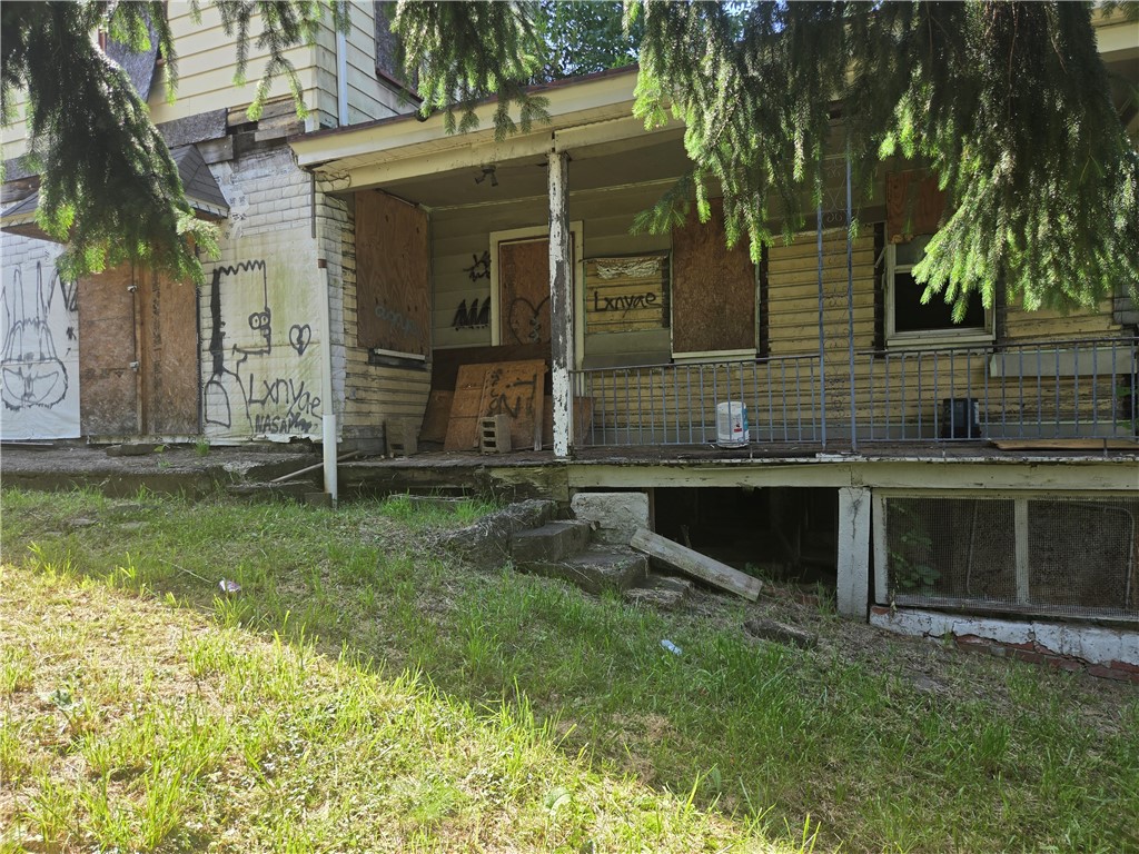 1922 Rhine St