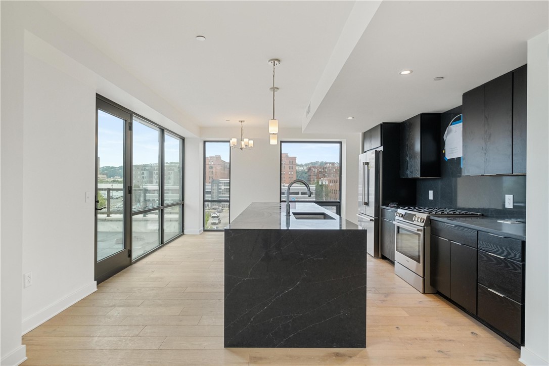 2330 Penn Ave 303
