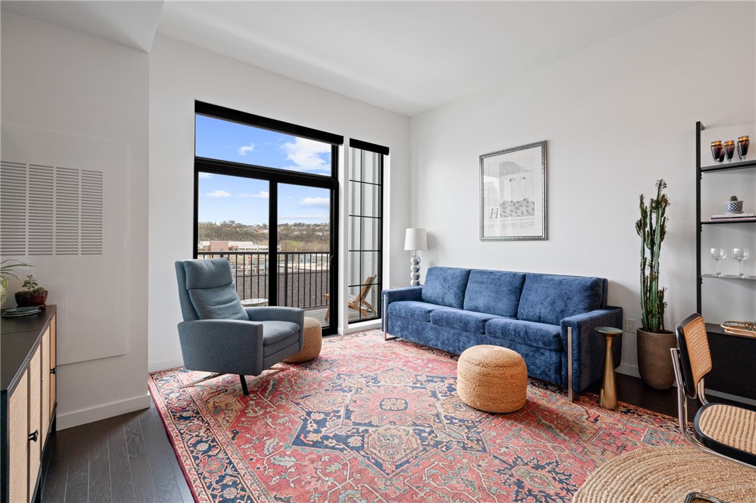 2635 Penn Ave 415