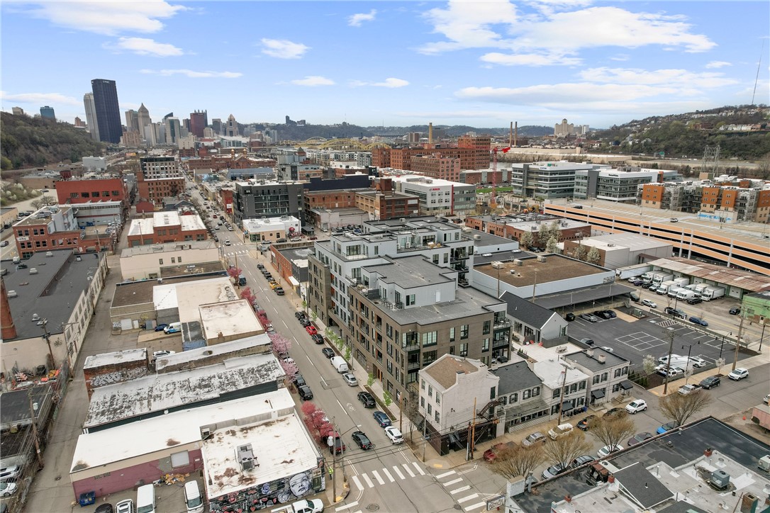 2635 Penn Ave 415