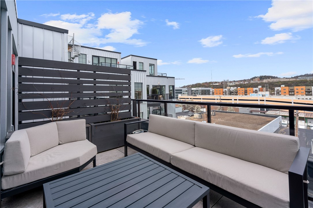 2635 Penn Ave 415