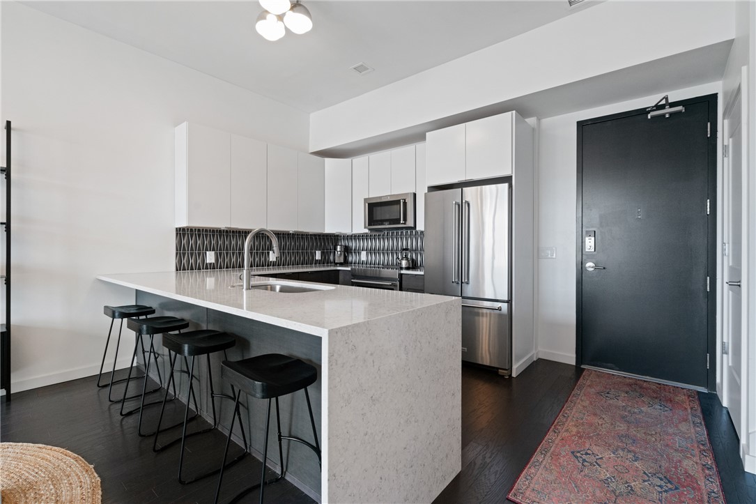 2635 Penn Ave 415
