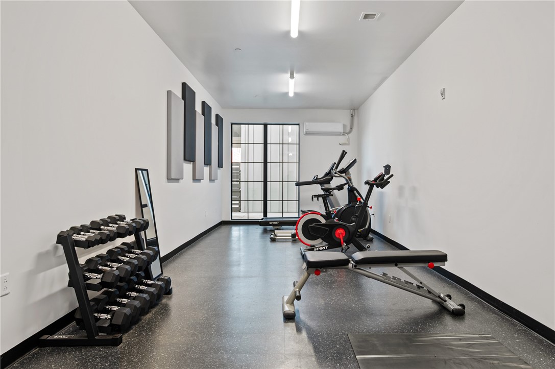 2635 Penn Ave 415
