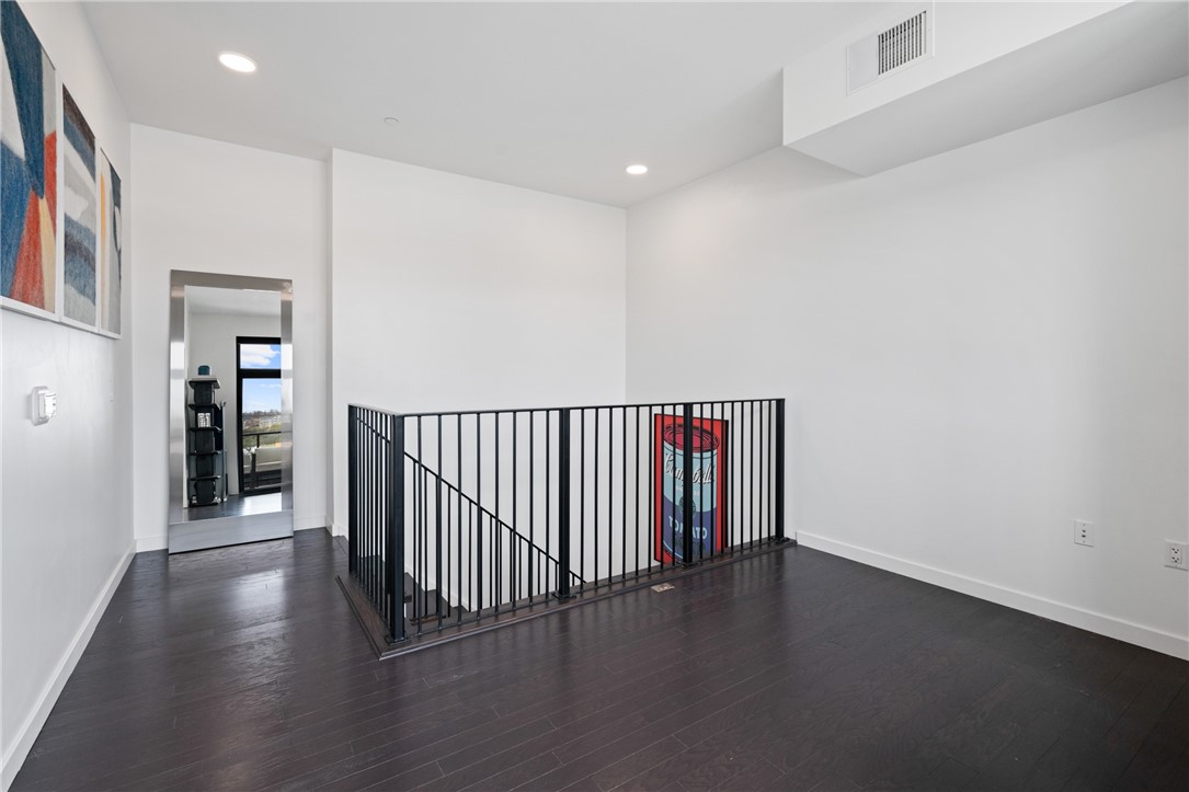 2635 Penn Ave 415