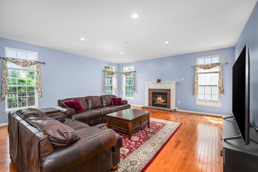 1654 Settlers Dr