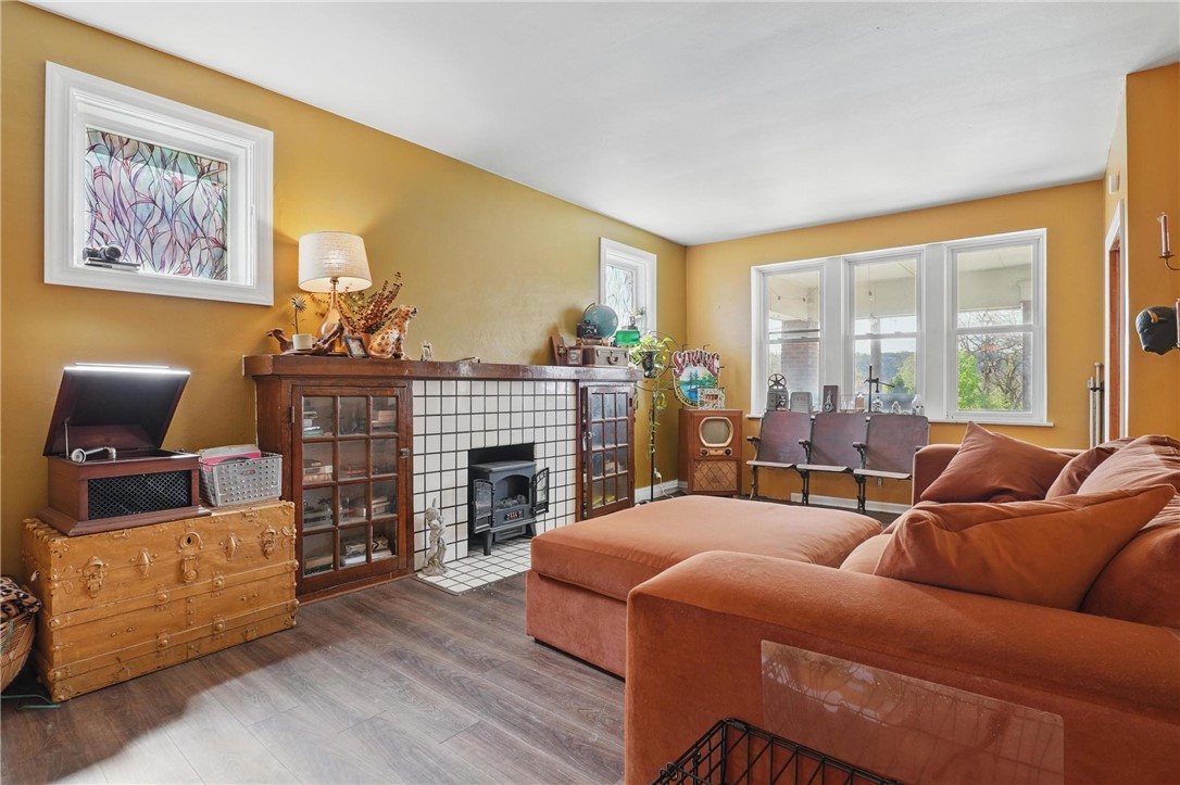 260-262 Freeport Rd