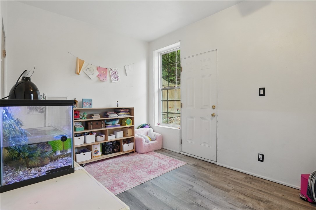 260-262 Freeport Rd