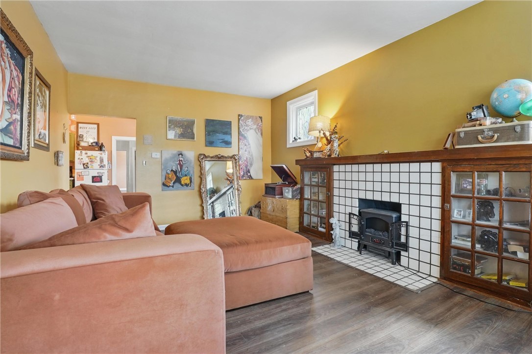 260-262 Freeport Rd