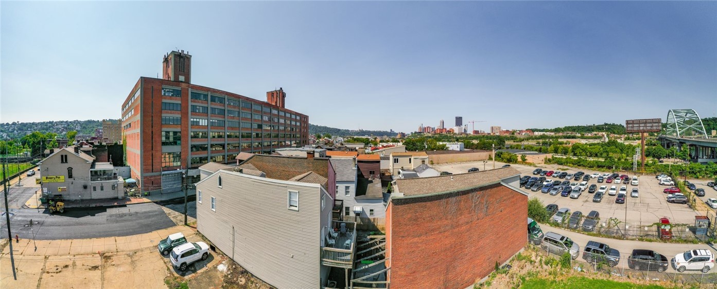 2135 Wharton St