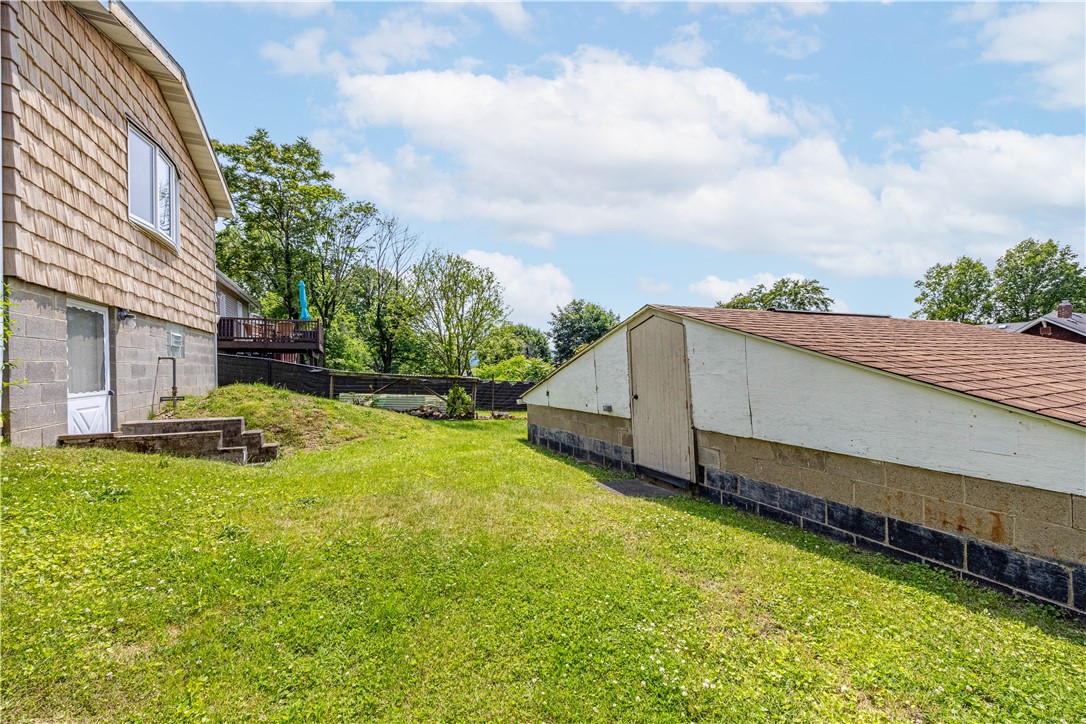 359 Pershing Dr