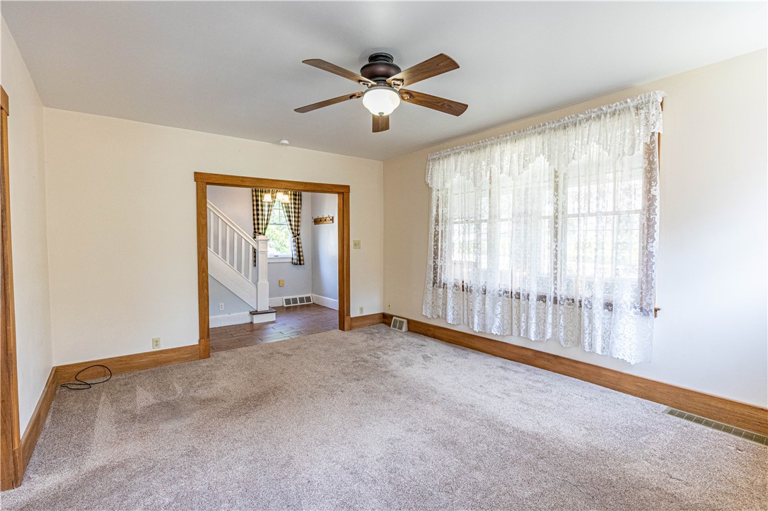 359 Pershing Dr