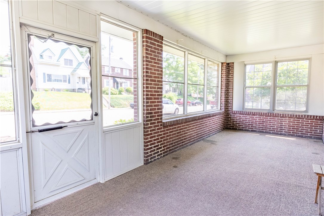 359 Pershing Dr