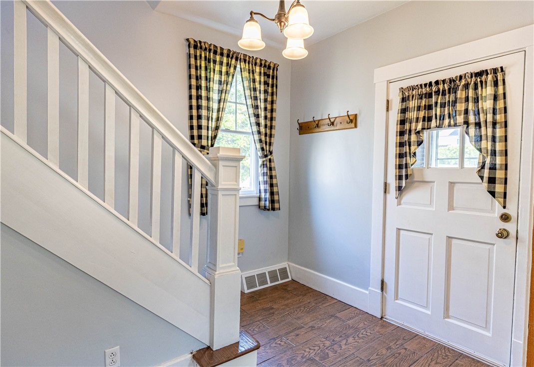 359 Pershing Dr