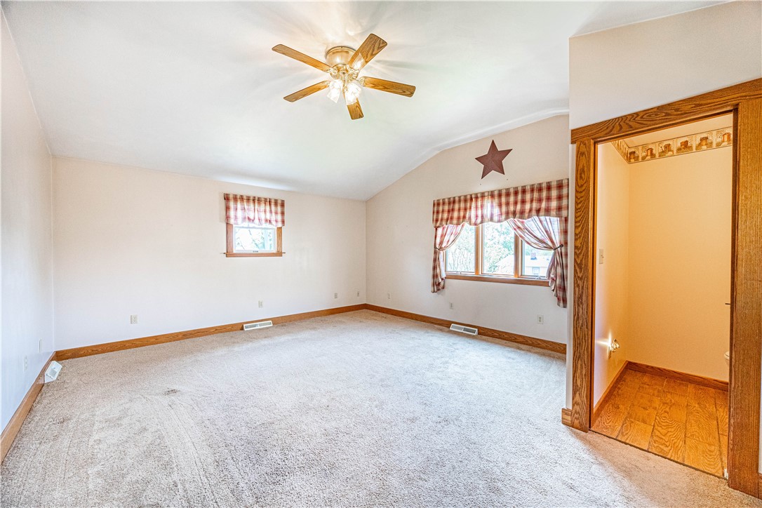 359 Pershing Dr