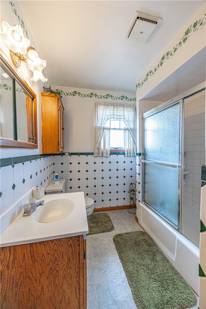 359 Pershing Dr