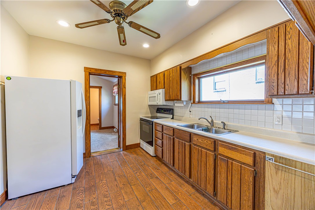 359 Pershing Dr