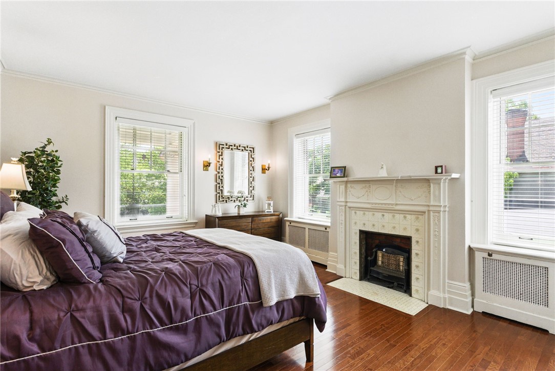 5135 Ellsworth Avenue