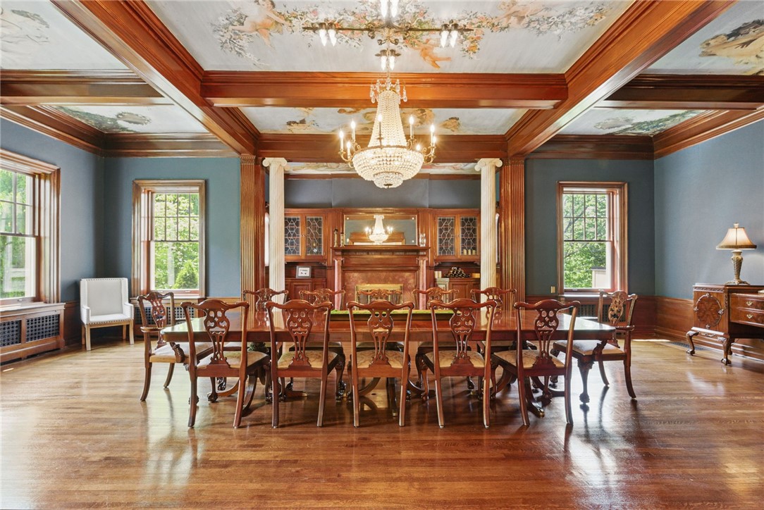 5135 Ellsworth Avenue