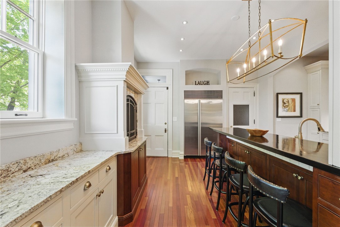 5135 Ellsworth Avenue