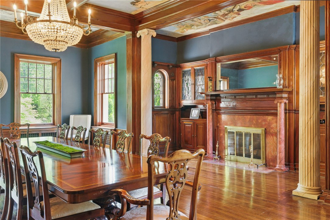 5135 Ellsworth Avenue