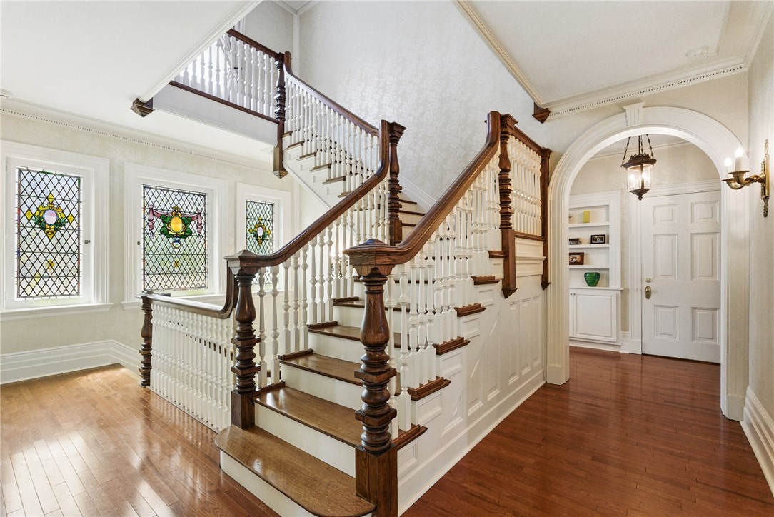 5135 Ellsworth Avenue