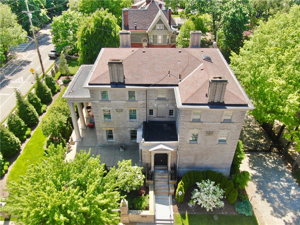 5135 Ellsworth Avenue