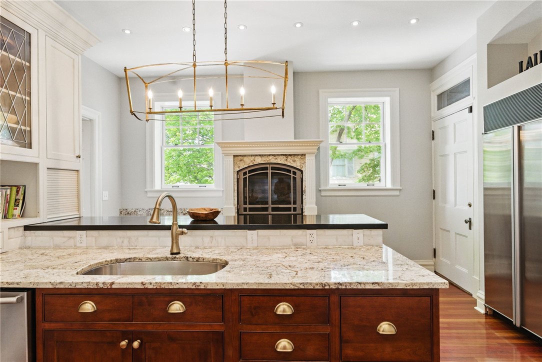 5135 Ellsworth Avenue