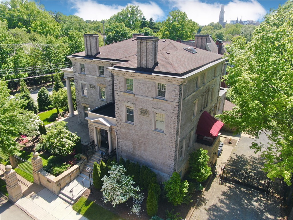 5135 Ellsworth Avenue