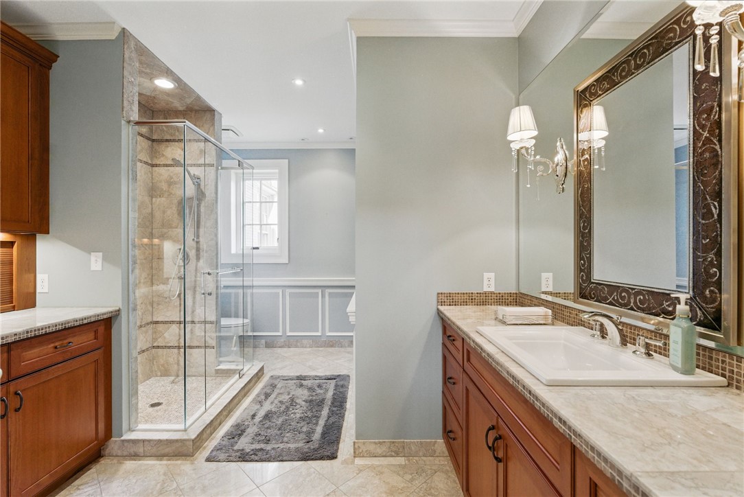 5135 Ellsworth Avenue