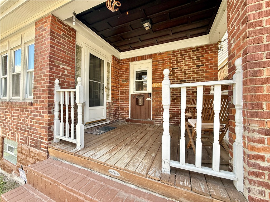 1235 Arkansas Ave