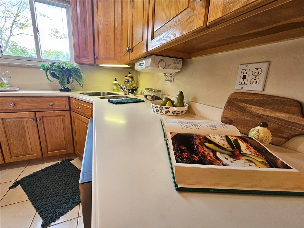 468 Lois Dr