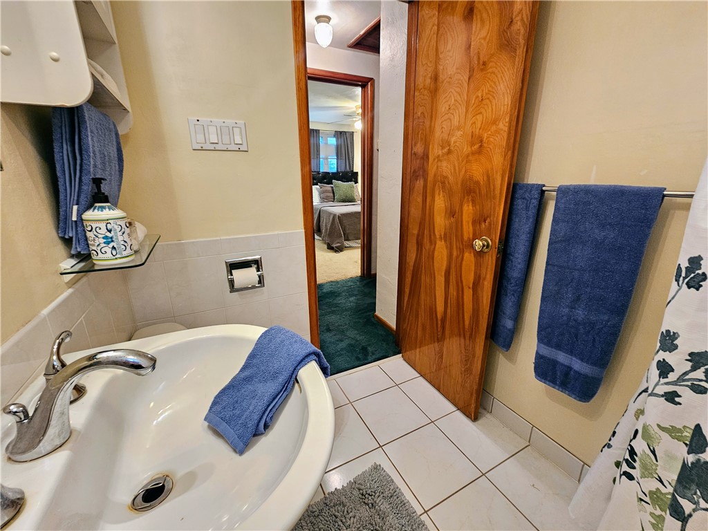 468 Lois Dr