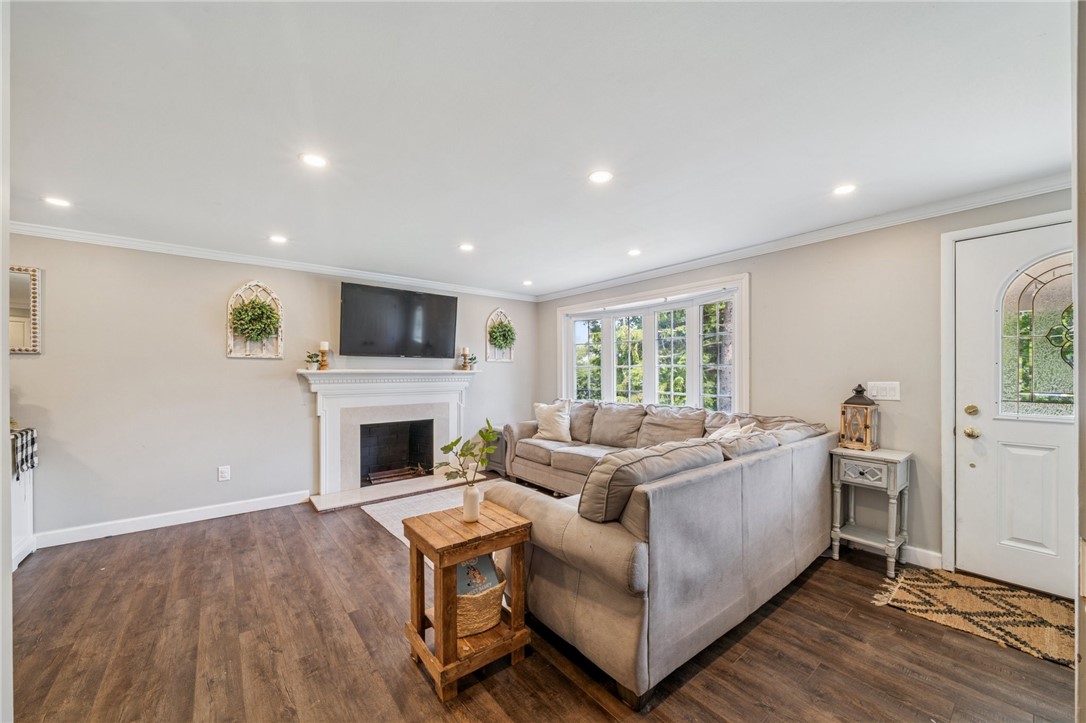 425 Sandy Dr