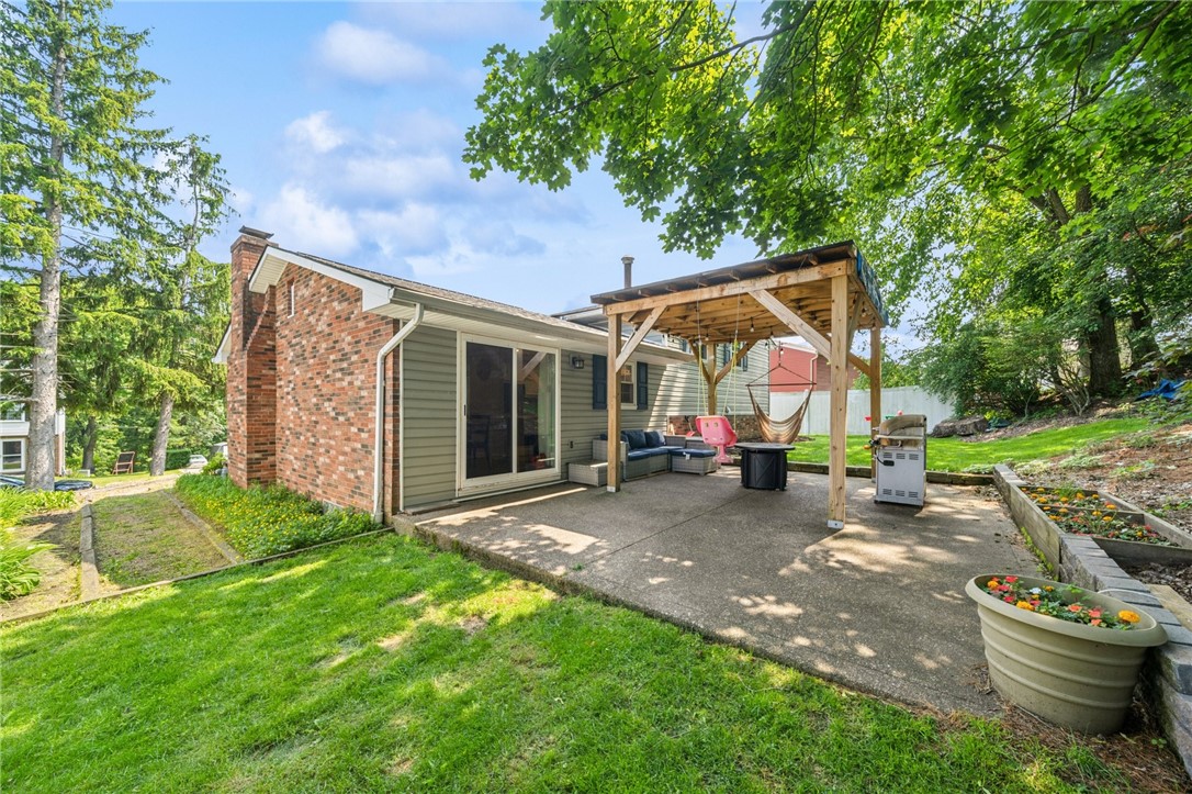 425 Sandy Dr