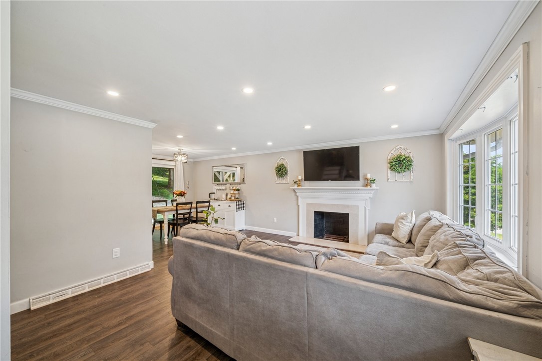 425 Sandy Dr