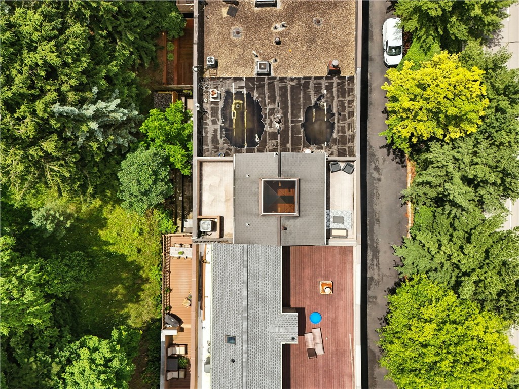 140 N Woodland Rd