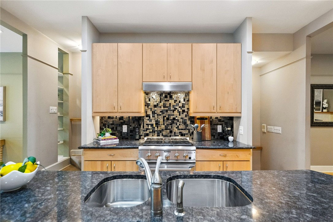 140 N Woodland Rd