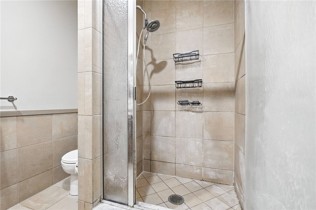 140 N Woodland Rd