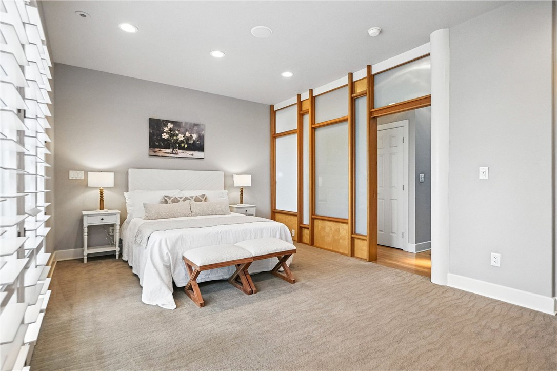 140 N Woodland Rd