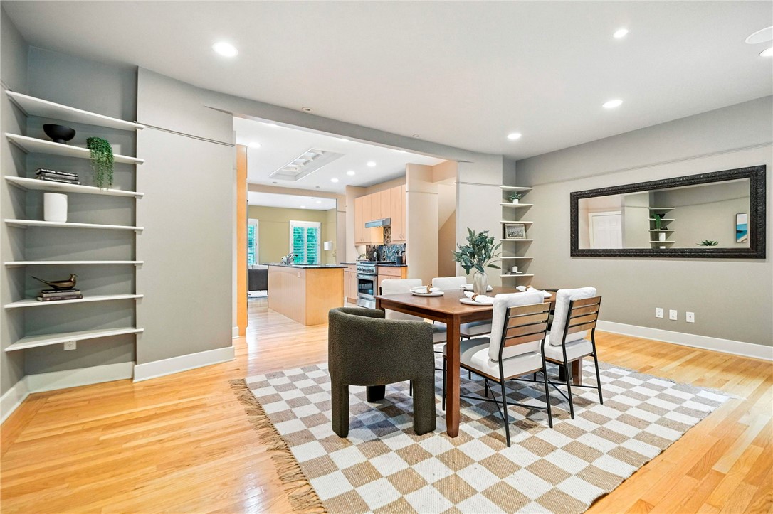 140 N Woodland Rd