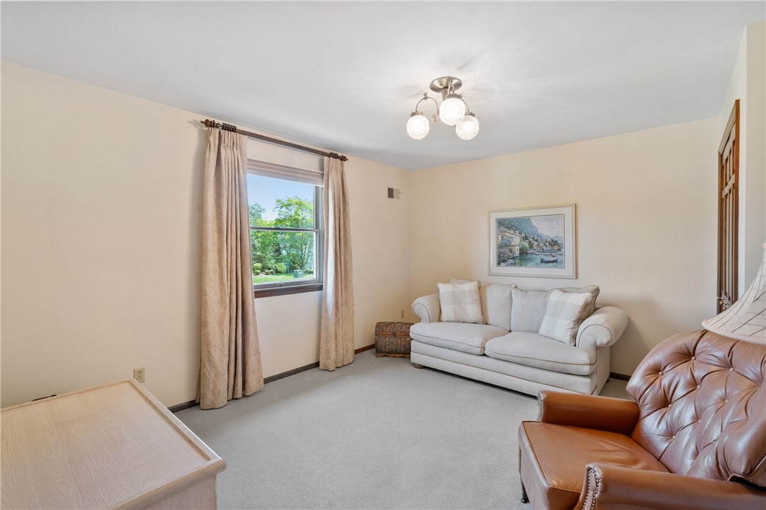 125 Carrie Ann Dr