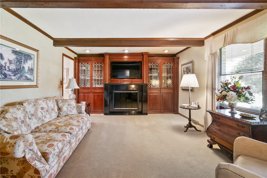 125 Carrie Ann Dr